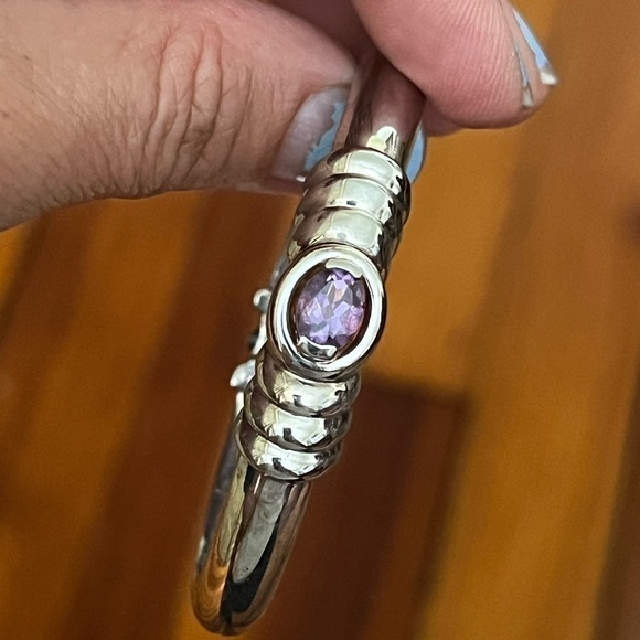 Sterling silver 925 amethyst bangle bracelet purple clasp - Picture 2 of 3